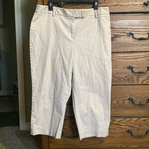 Ladies cream colored capris